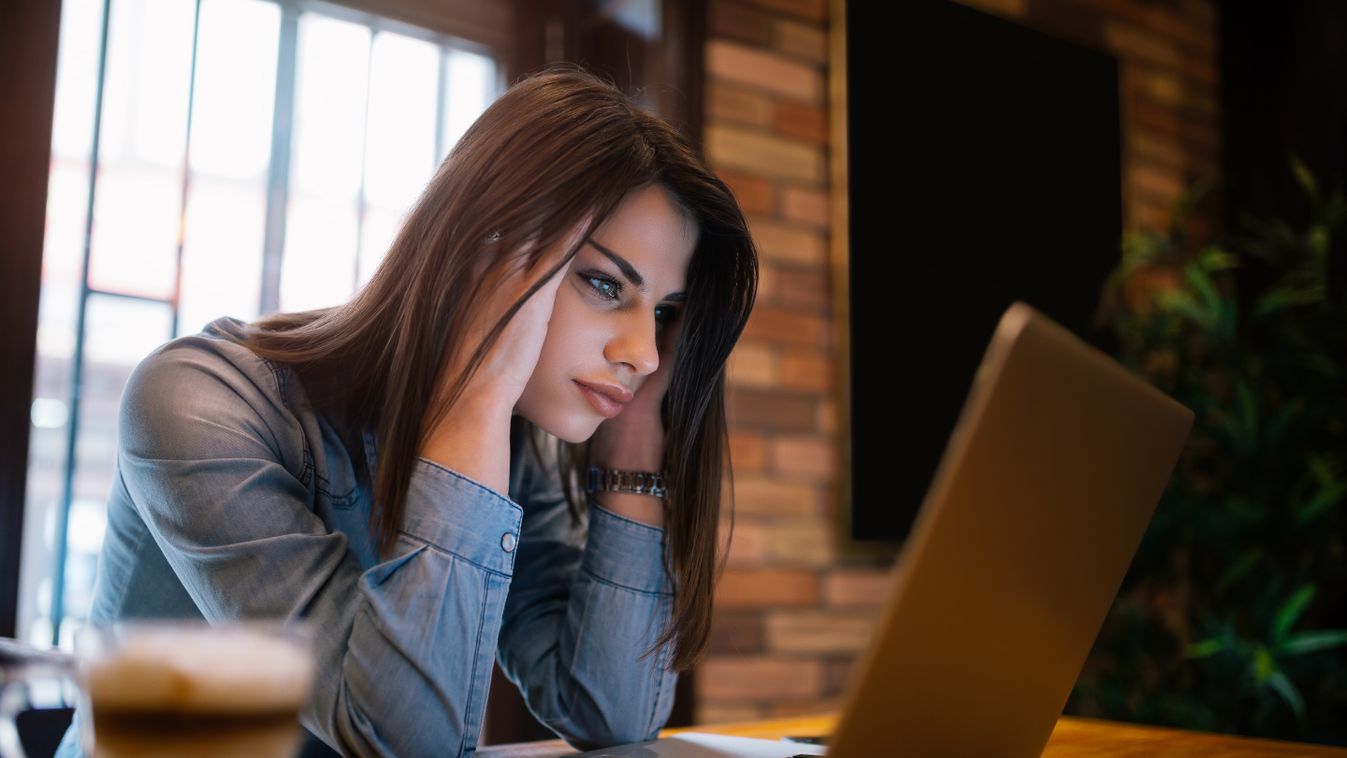 Sokaknak segítettek az MNB internetes figyelmeztetései