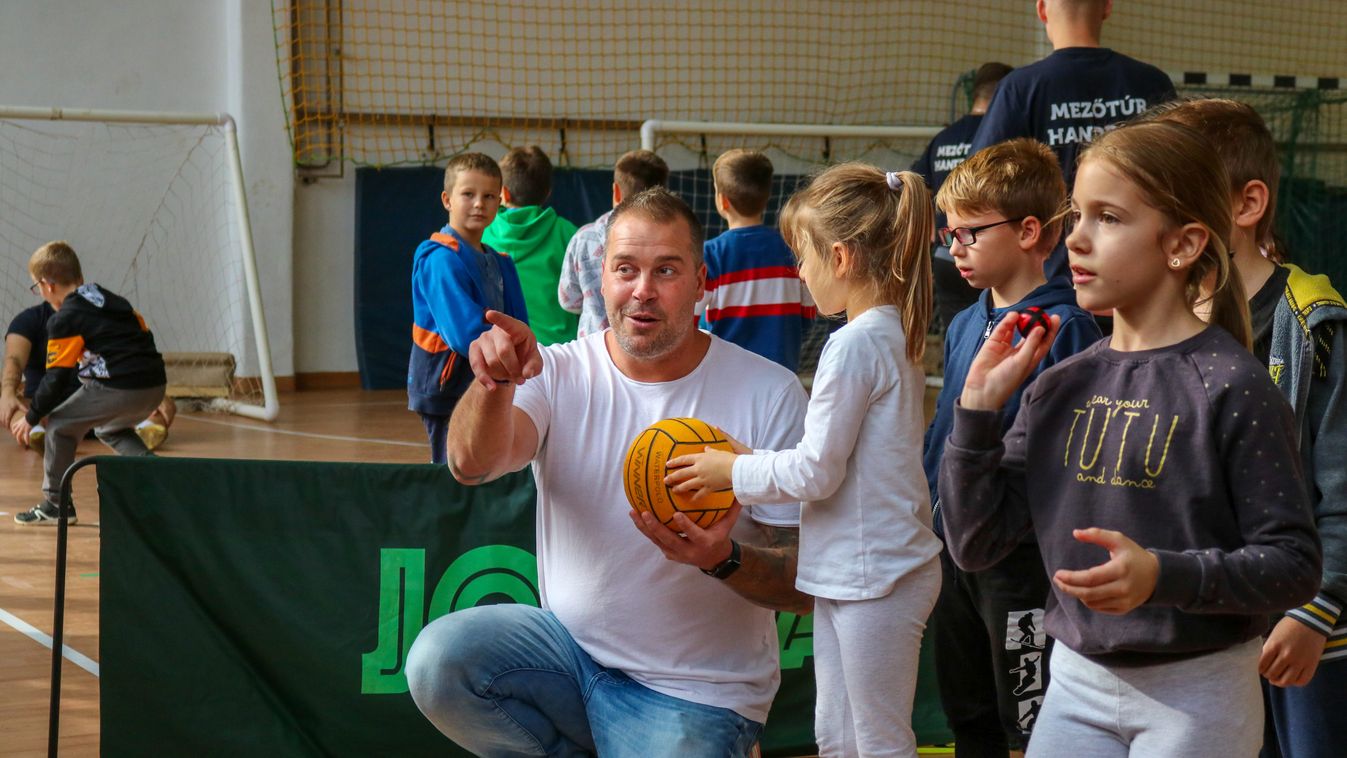 Különféle sportágakkal ismerkedtek a mezőtúri gyerekek