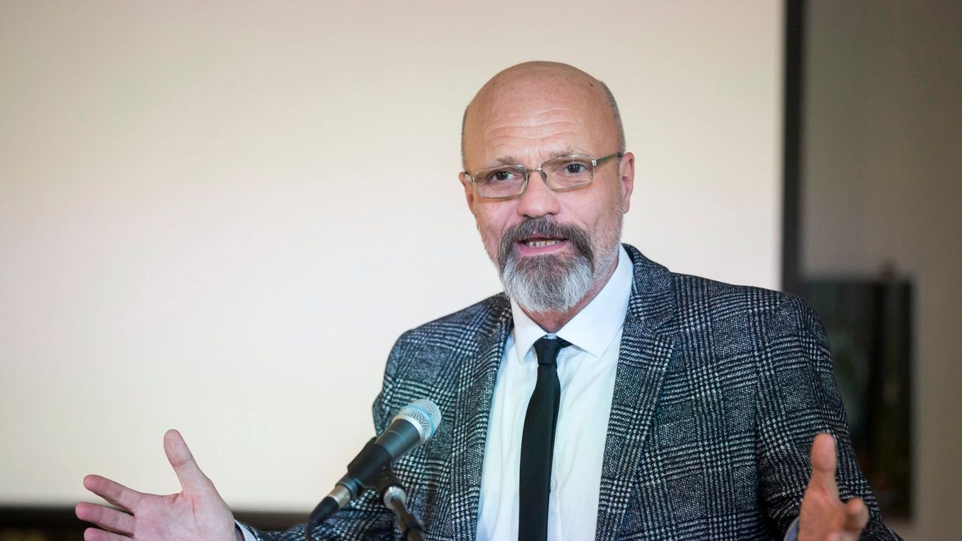 Zacher Gábor: komoly erőpróba előtt áll a lakosság