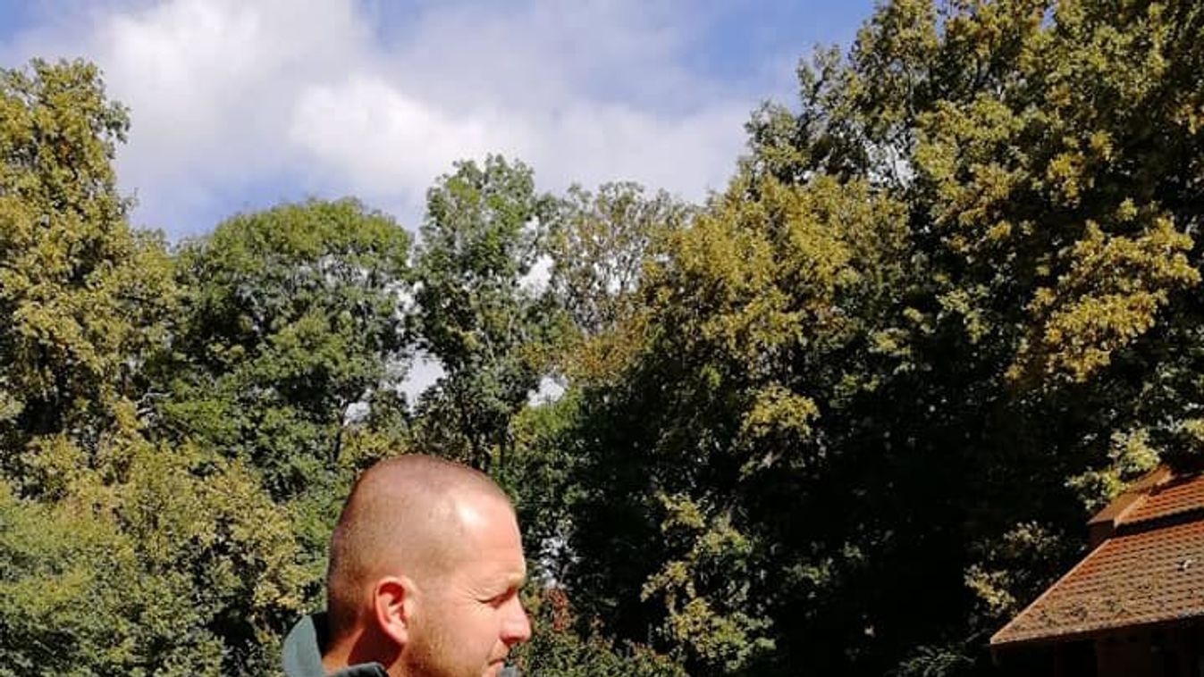 Előadást hallgattak, gyűrűzést láthattak