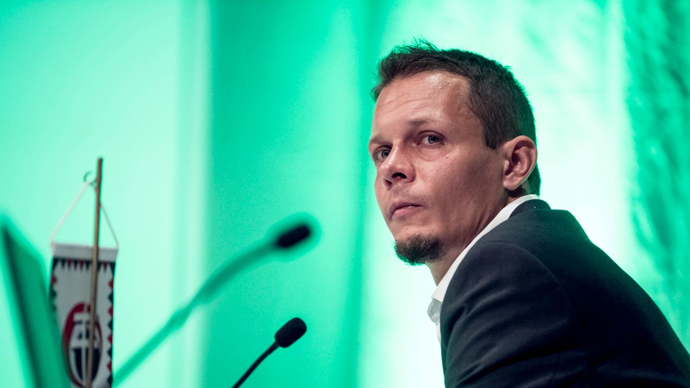 A Jobbik pártigazgatója Simicska táskahordozója