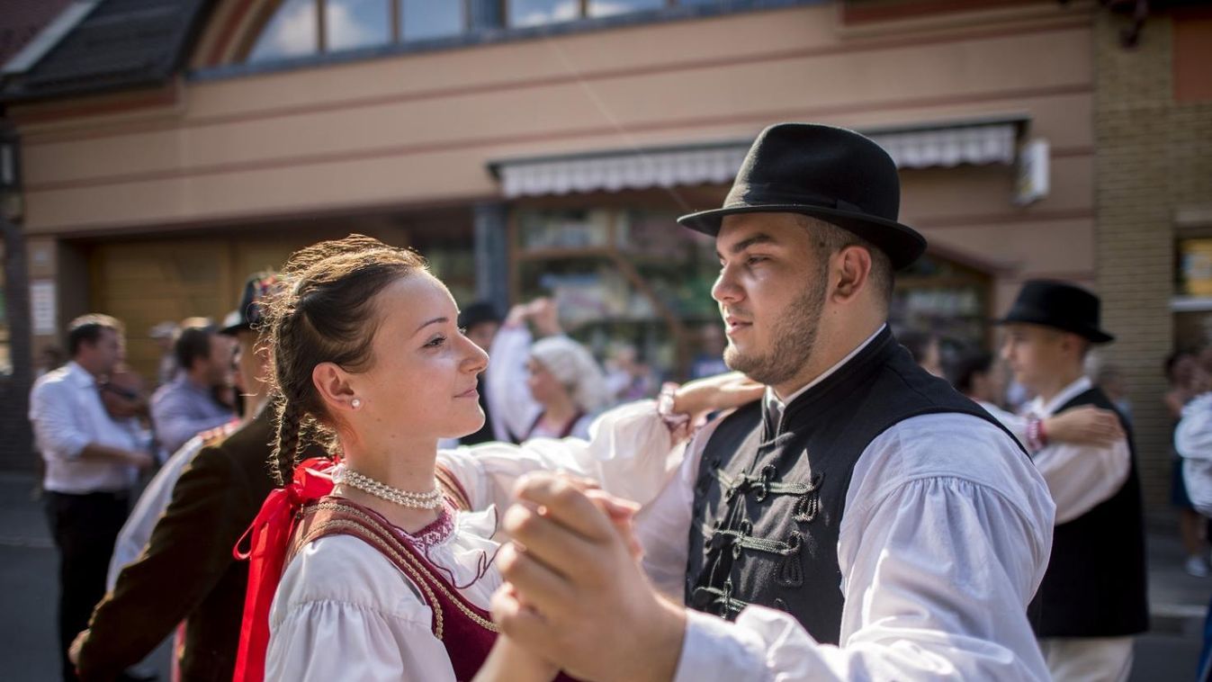 Megkezdődött a Bukovinai folklórfesztivál
