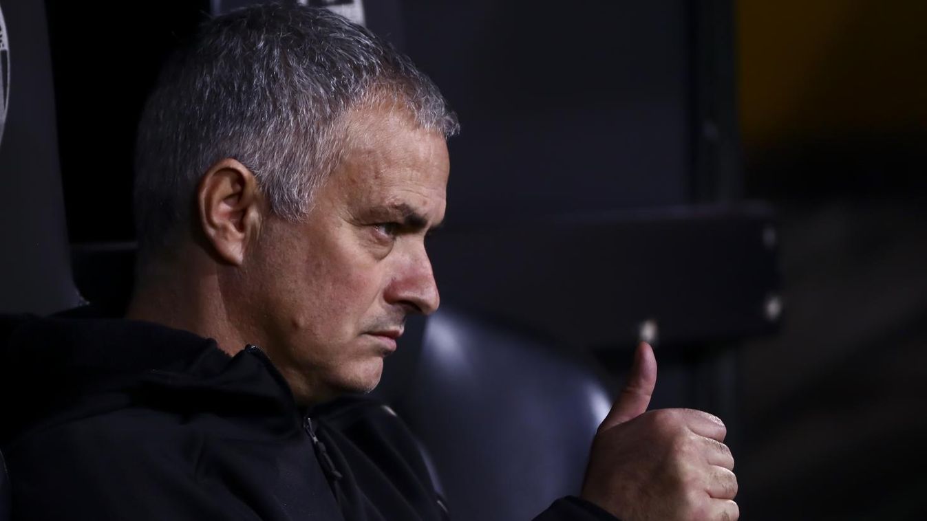 Brutális pénz üti a kirúgott Mourinho markát