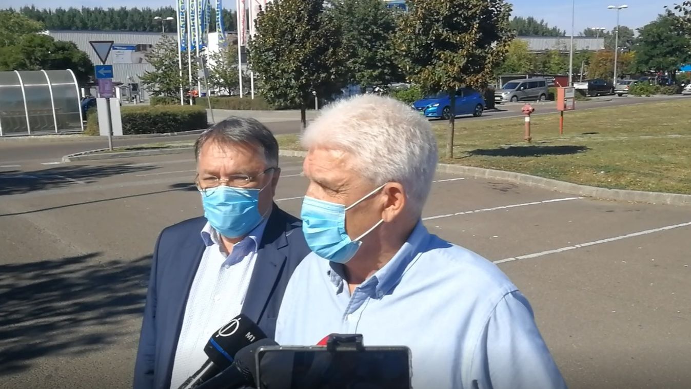Viseljünk maszkot, tartsuk be az óvintézkedéseket!