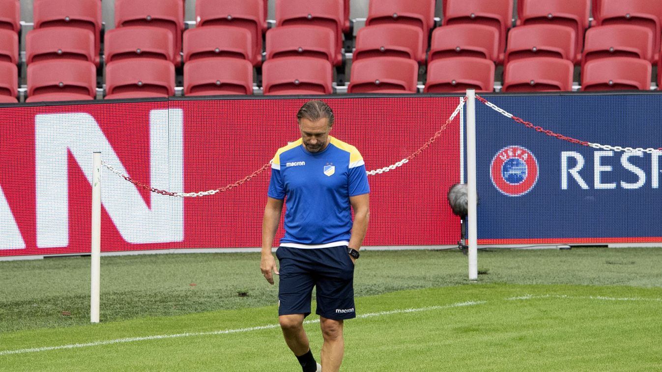 Kirúgták Thomas Dollt