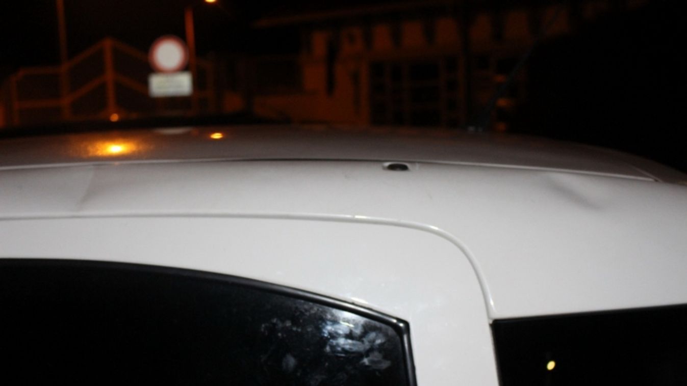 Tíz forint miatt ütötte a pizzás autóját egy szolnoki férfi