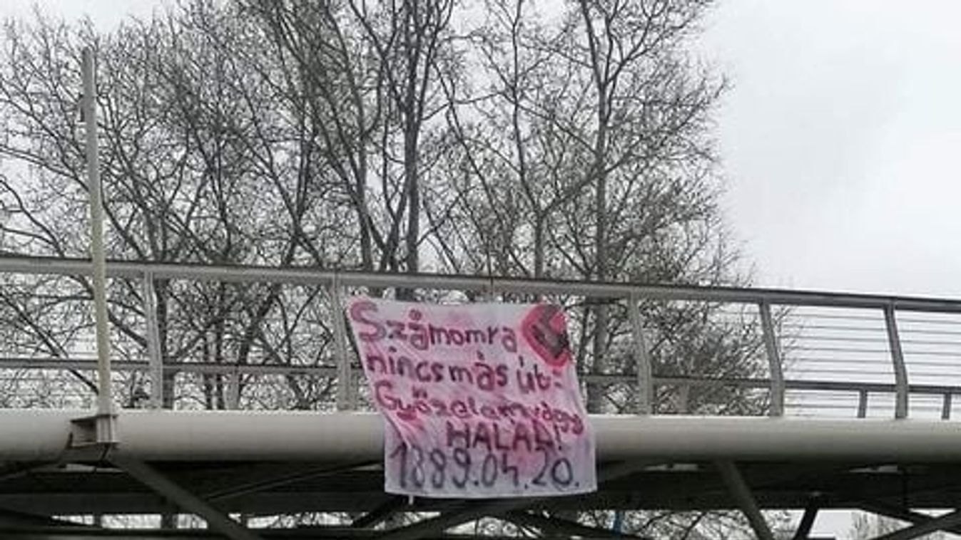 Horogkeresztes molinóval lázítanak hungaristák Szolnokon