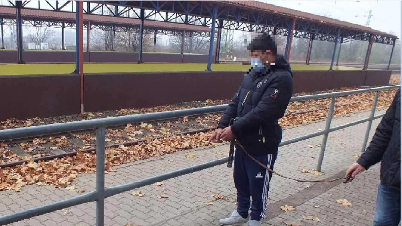 Szatírt fogtak: sikításra lett figyelmes a szabadnapos rendőr
