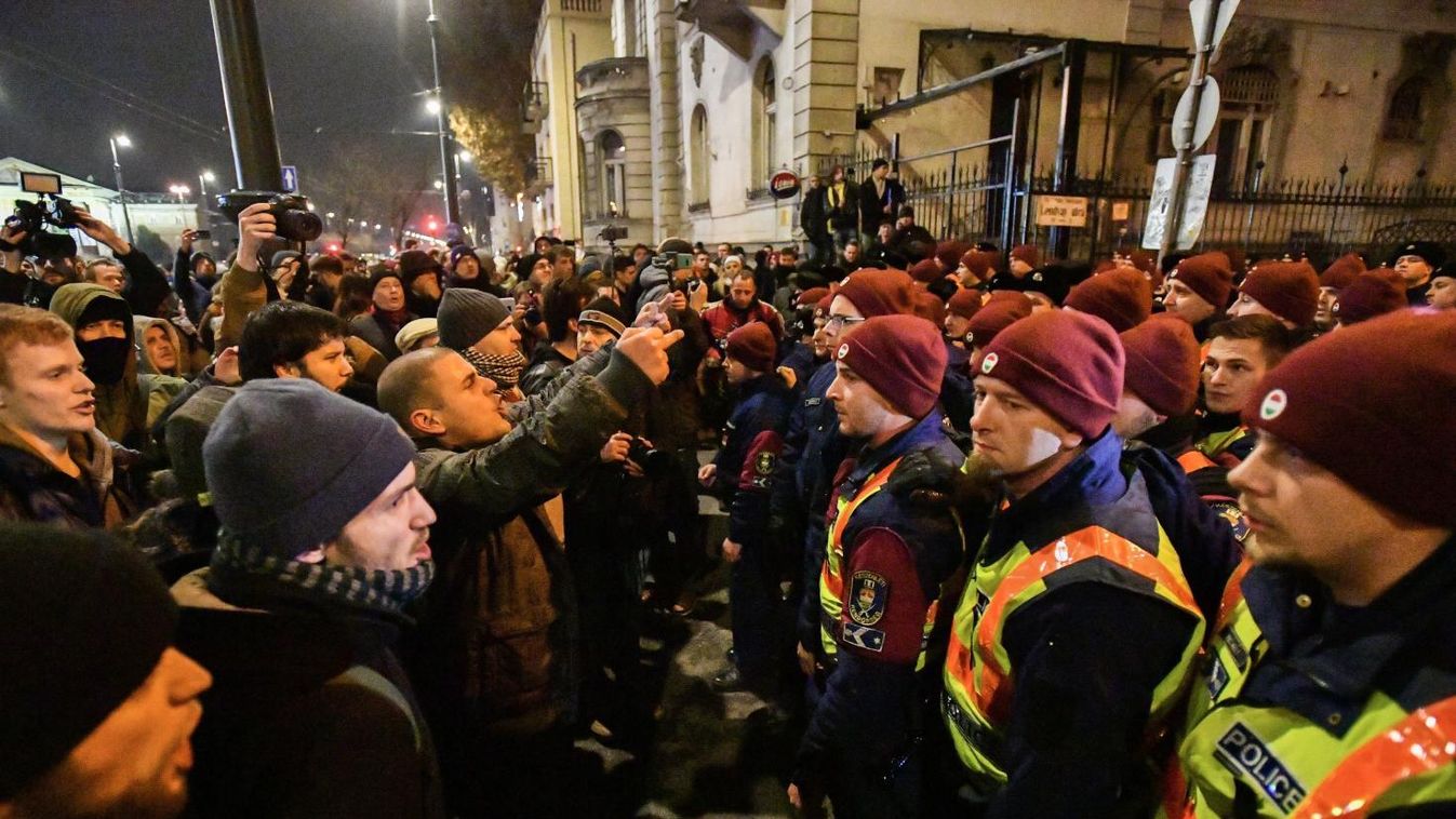 Bűnözői körök is részesei a szervezett utcai zavargásoknak