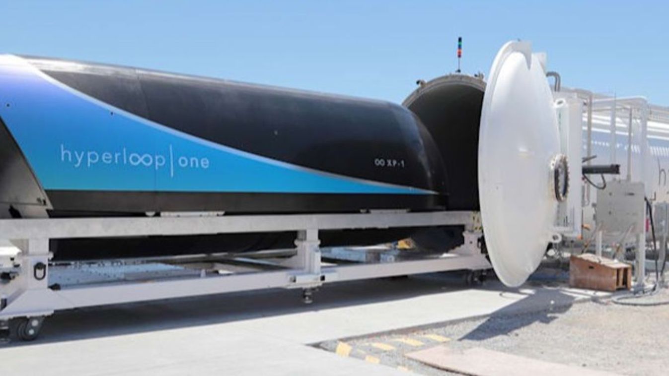 Emberi utasokkal tesztelték a hyperloop kapszulás közlekedést