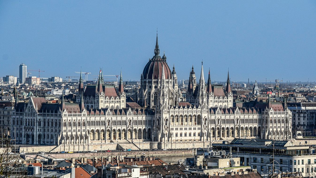 Ismét látogatható az Országház