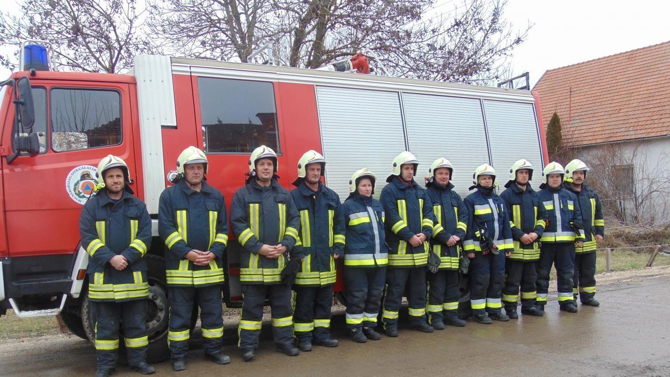 Új gépjárműfecskendőt kaptak a jászalsószentgyörgyi önkéntesek
