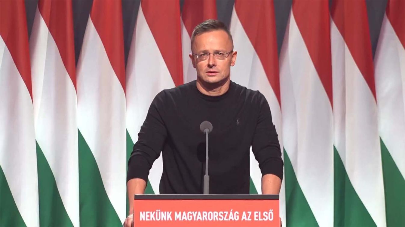 Szijjártó Péter: harcolni kell Brüsszel és a baloldal migrációs politikája ellen (videó)