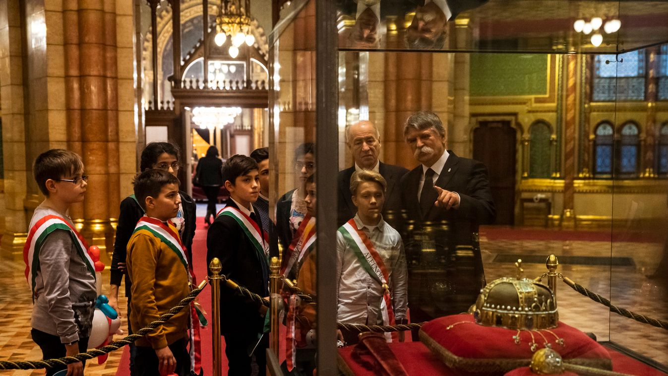 Megkezdődött az Országházi Gyermekkarácsony