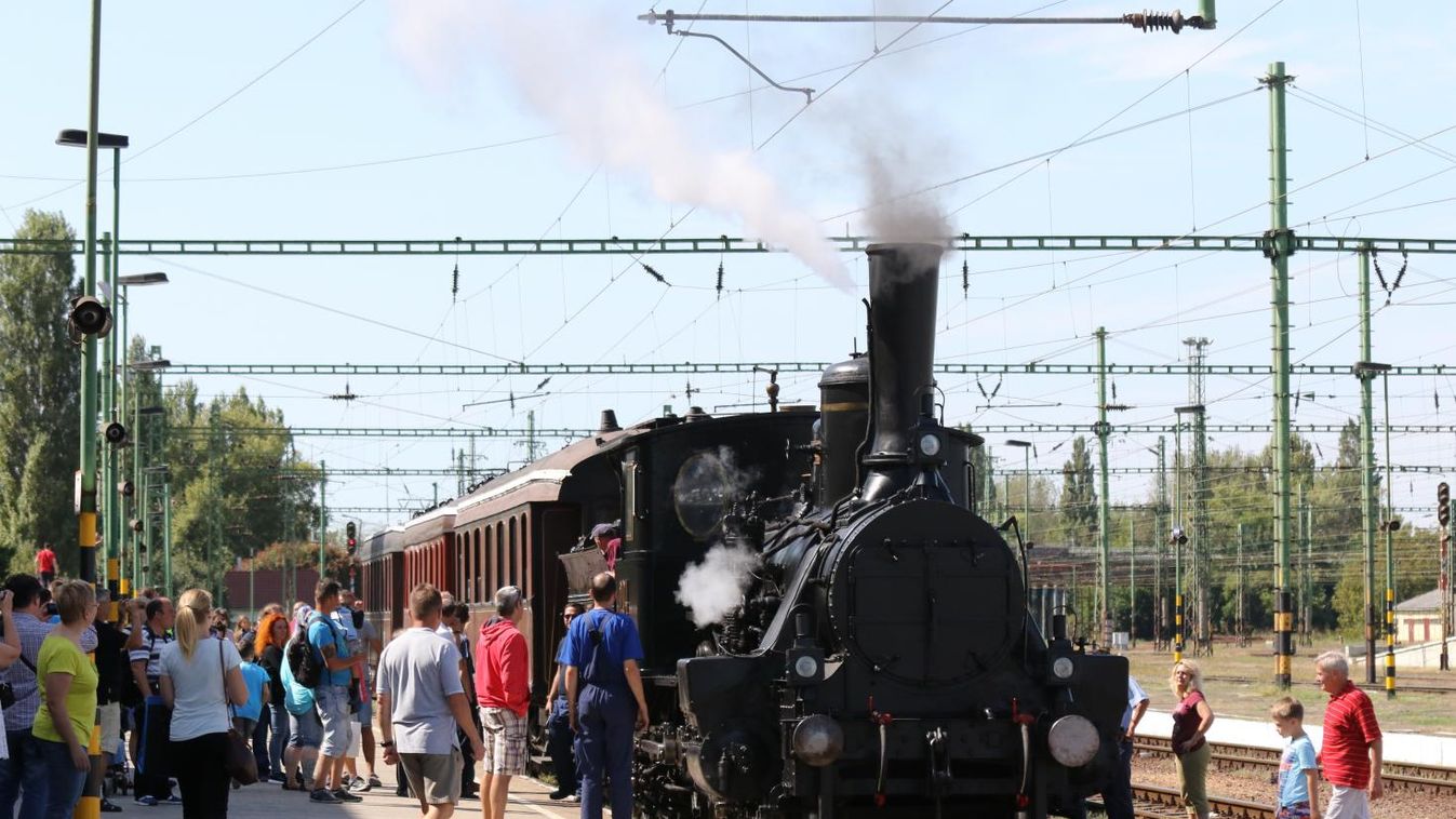 Zsuzsivonat, vagy nosztalgiagőzös – vajon mekkora lehet a mérete?