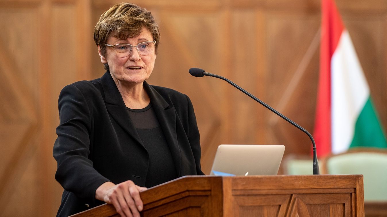 Karikó Katalin a Debreceni Egyetemnek ajánlotta fel a díjáért járó pénzjutalmat