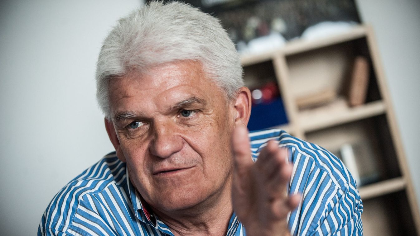 Szalay Ferenc: történelmi időket élünk, szükség van családra és munkáskezekre