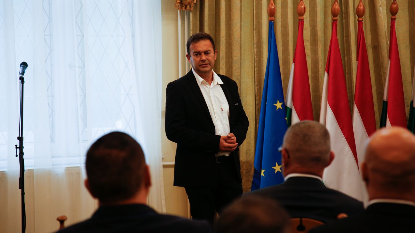 Szolnokot és színházkedvelő lakóit is a szívébe zárta Molnár László