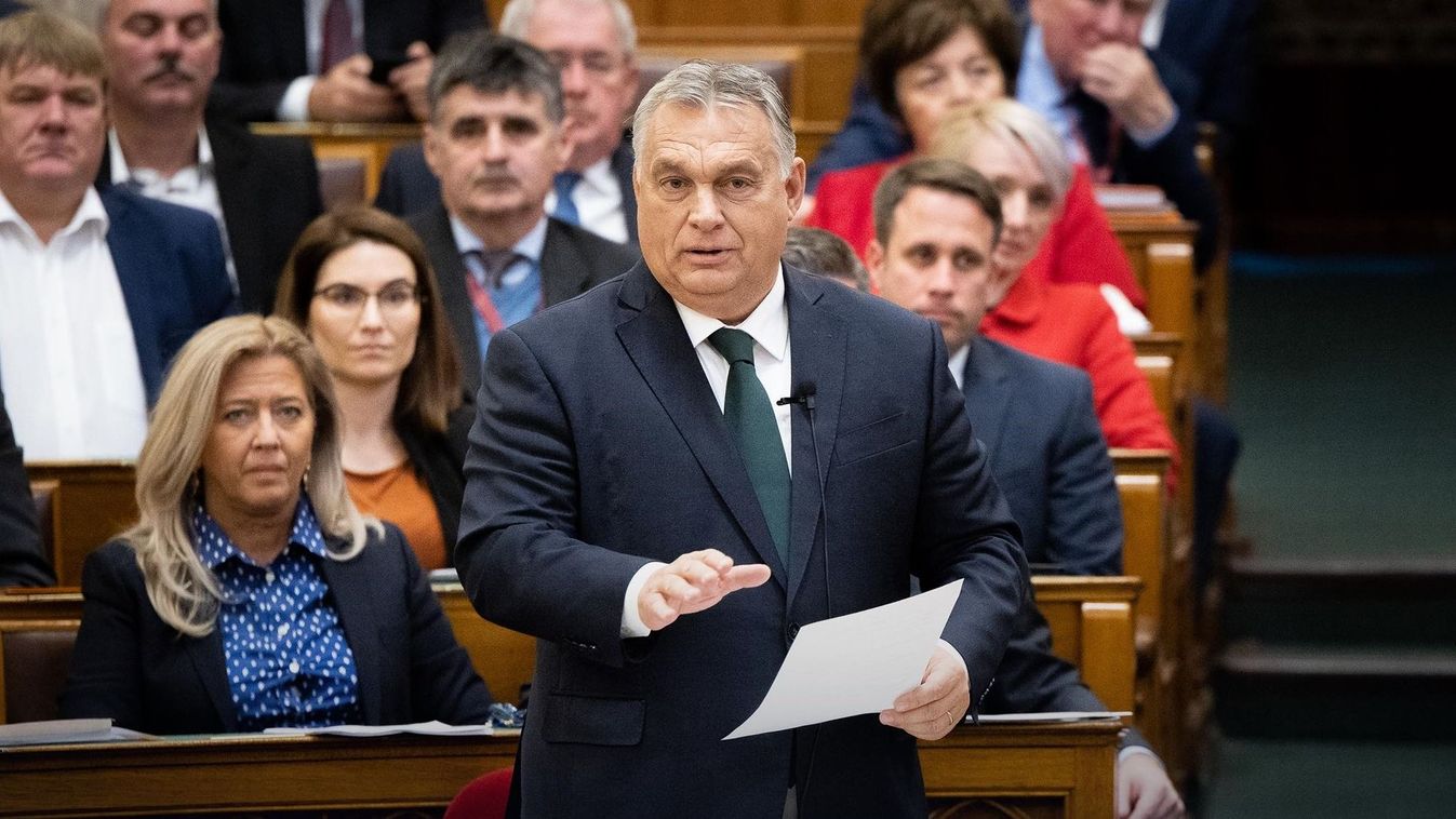 Orbán Viktor: kiállunk a rezsicsökkentés mellett! (videó)