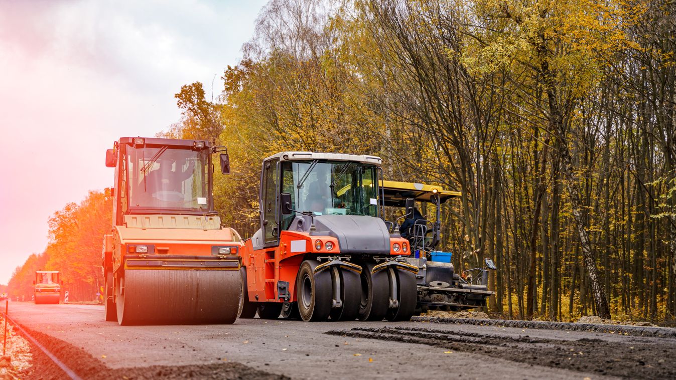 Több útszakasz is megújult a Jászkunságban