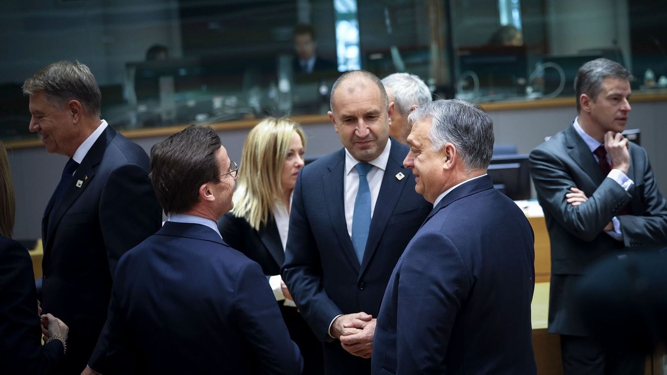 Megkezdődött az EU-csúcs, középpontban az energia és az ukrajnai háború