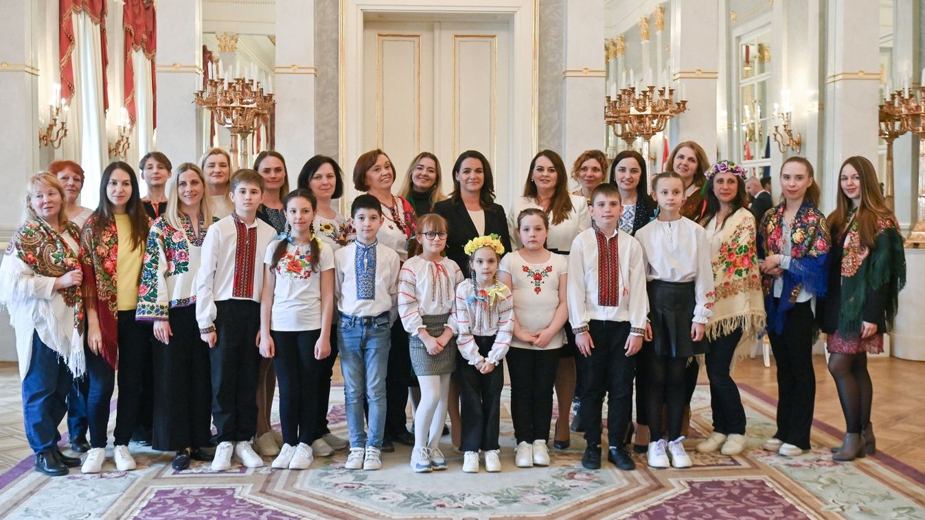 Novák Katalin: a magyar ember segít, ha baj van