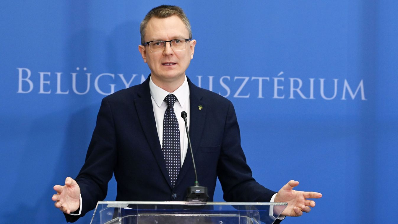 Rétvári Bence: a gyermekek érdeke a legelső
