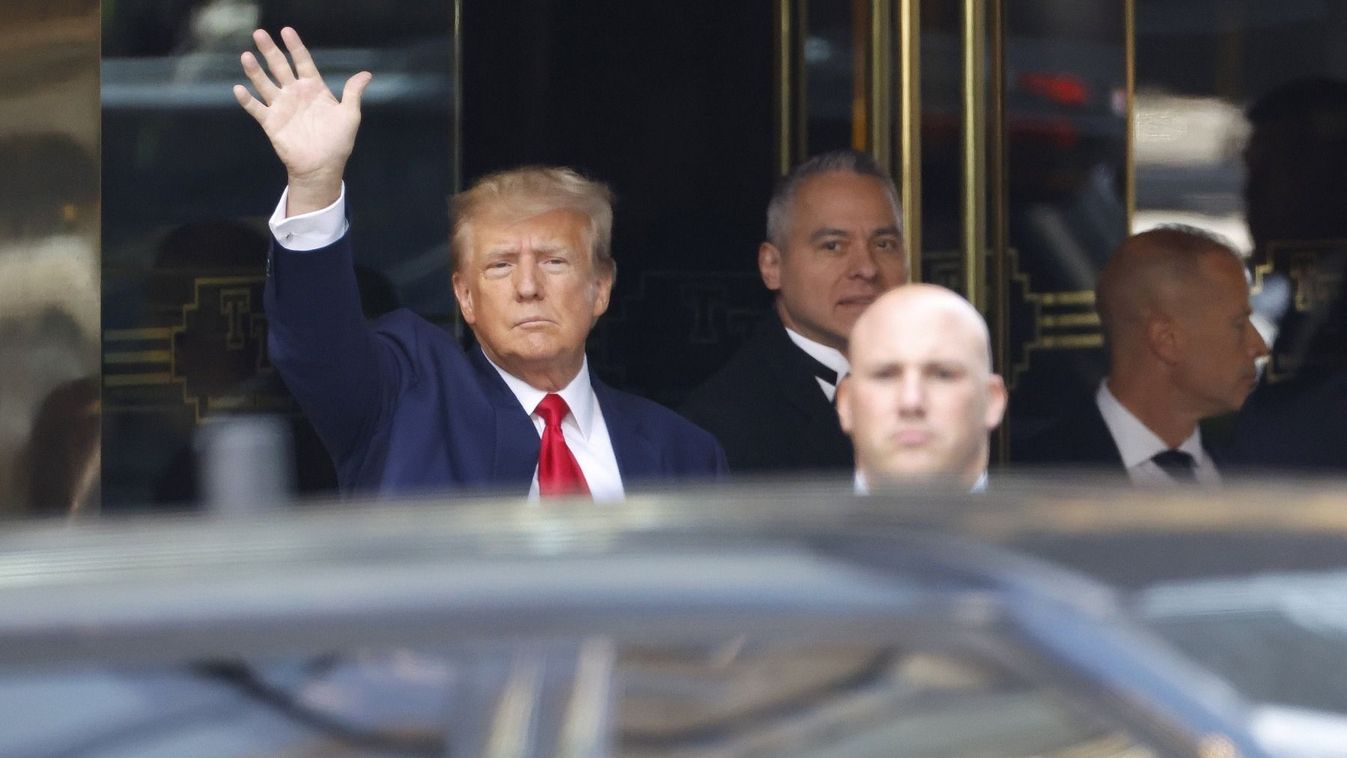 Ártatlannak vallotta magát Donald Trump a manhattani ügyészség előtt (videó)