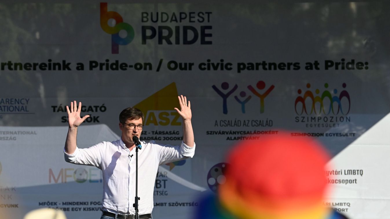Nyomoznak Karácsonyék mozgalma után