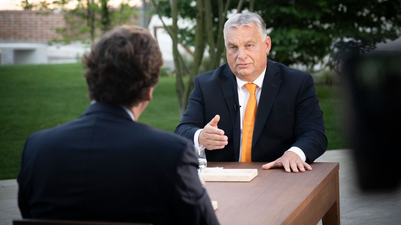 Már százmilliónál is többen látták Tucker Carlson Orbán-interjúját (videó)