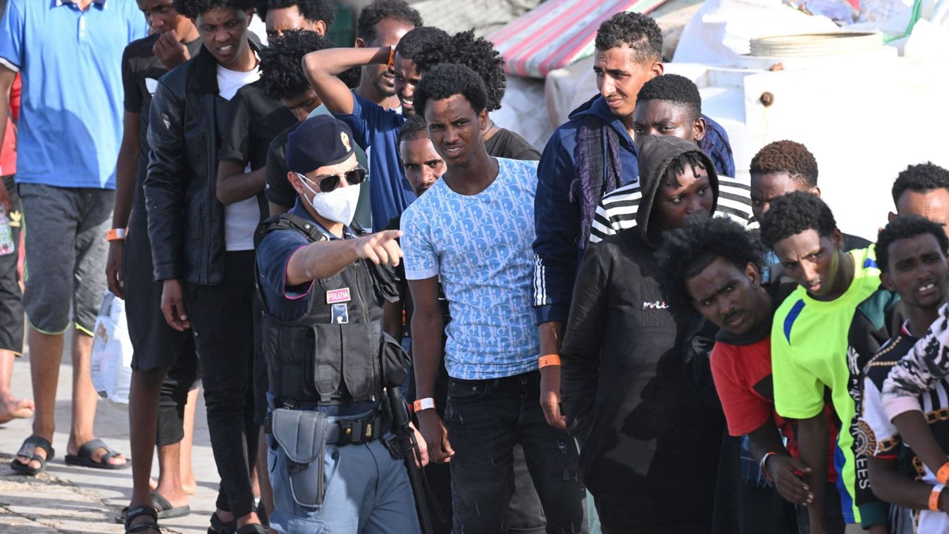 Pozzallóban nyílik meg az első olasz zárt tábor a migránsok visszatartására