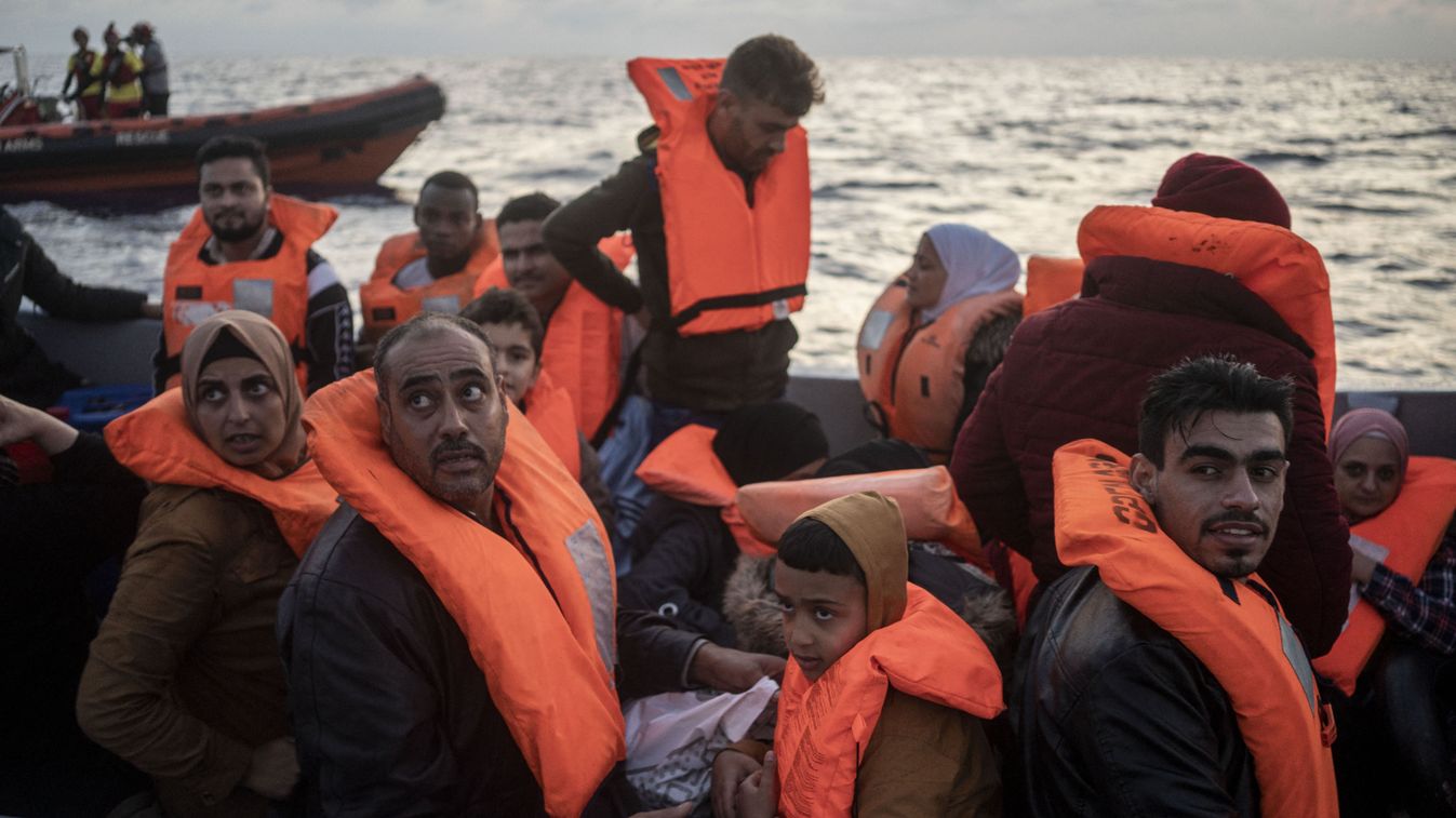 Több mint 600 migránst tartóztatott fel a szenegáli haditengerészet