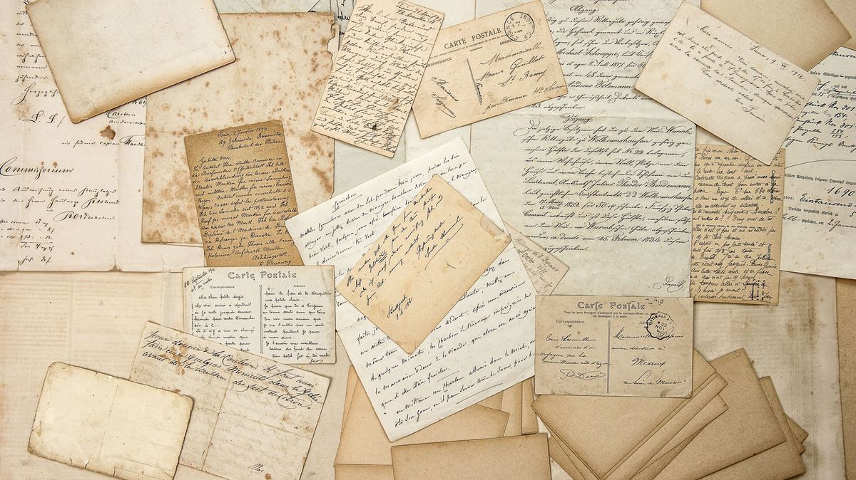 Old,Letters,,Handwritings,,Vintage,Postcards,,Ephemera.,Grungy,Nostalgic,Sentimental,Paper