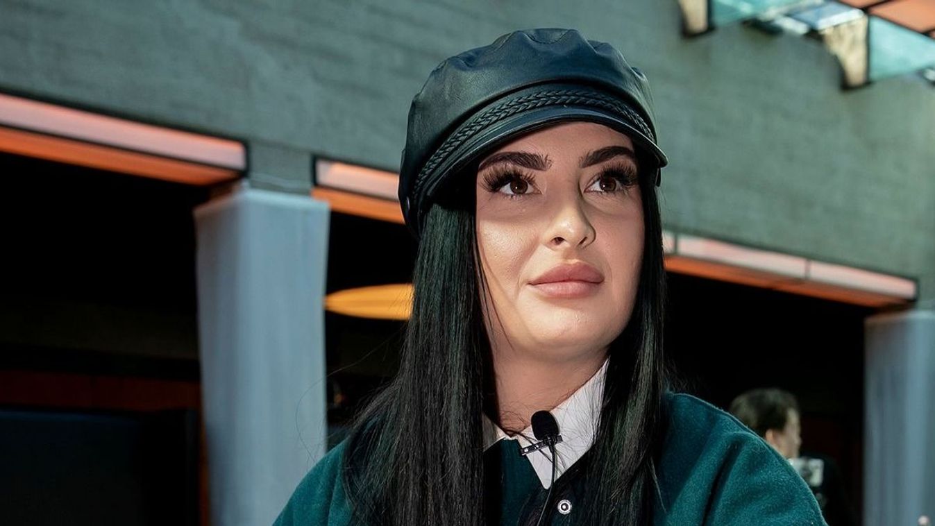 Olvasni is undorító! Nemazalány fotójánál förtelmes kommentek jelentek meg