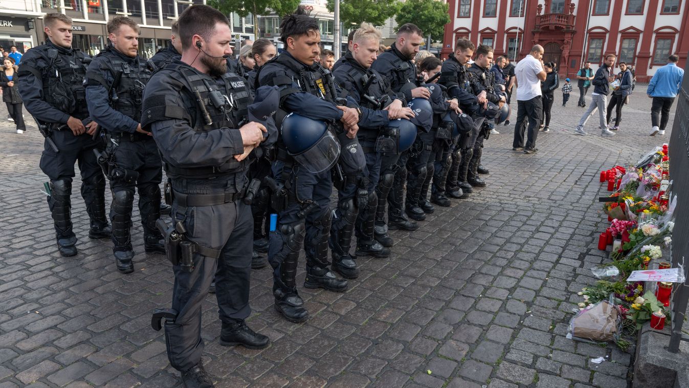 Belehalt sérüléseibe a mannheimi késelés során megsebesült rendőr