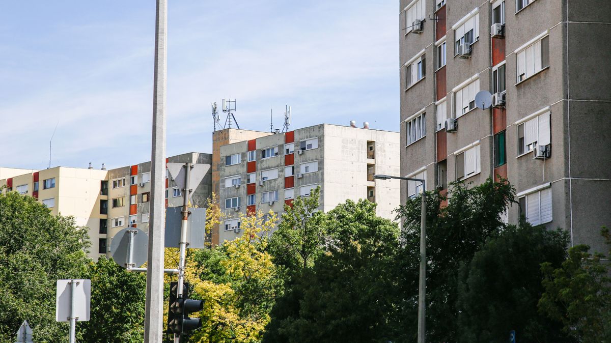 panellakás, panel, ár, Szolnok