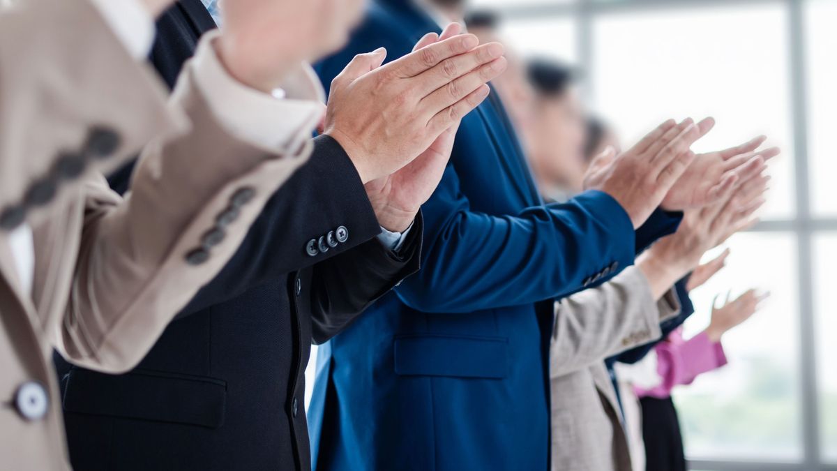 People,Group,In,Meeting,Room,Conference,Team,Clapping,Hands,For