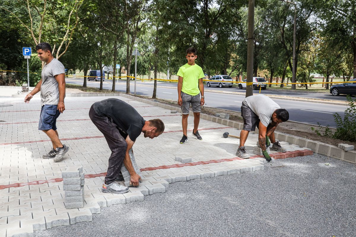 Szolnok Ispán körúti parkoló felújítása