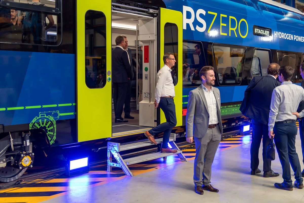 Stadler RS Zero