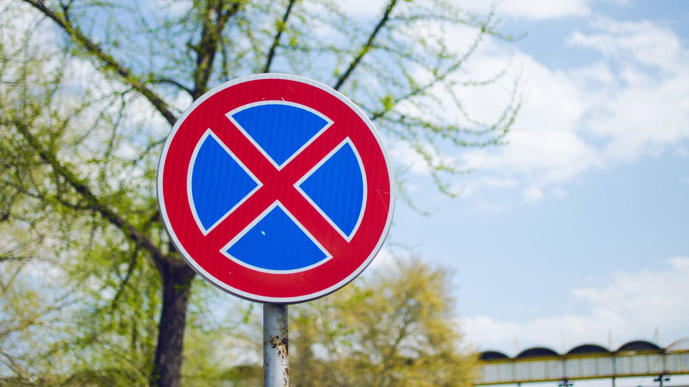 Változott a forgalmi rend a tiszaföldvári Szerviz úton