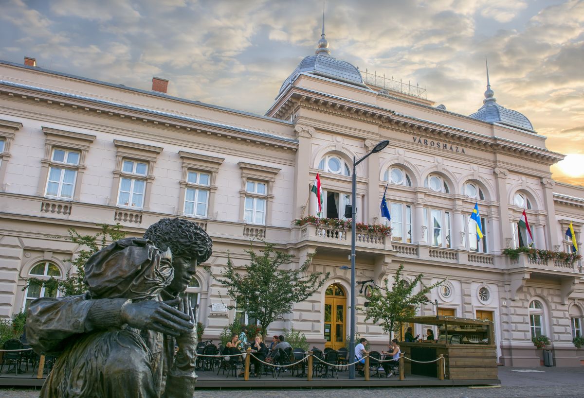 alpolgármestert választottak szolnokon