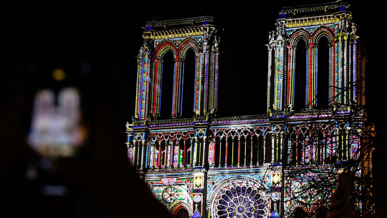 Notre-Dame: újra megnyitotta kapuit Párizs egyik büszkesége (videó)