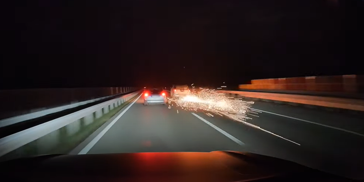 M4-es autóút, terepjáró, kerék, kiszakadt, baleset, Szolnok