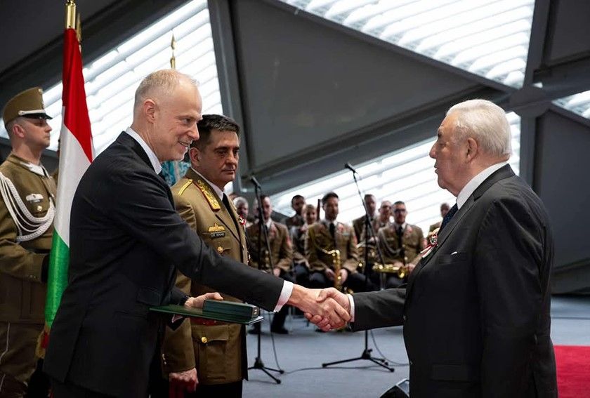 Magyar Érdemrend Lovagkeresztje