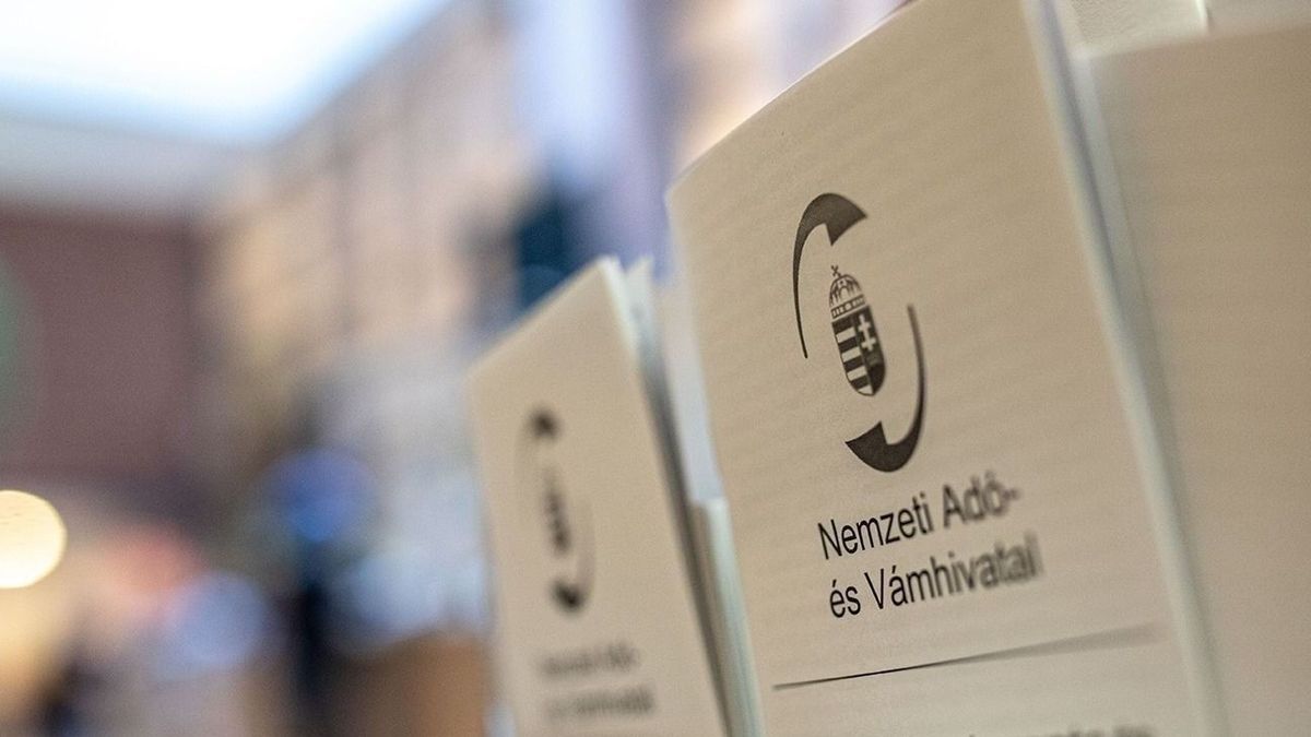 Ma éjfélig kérhető az adóbevallási tervezet postázása