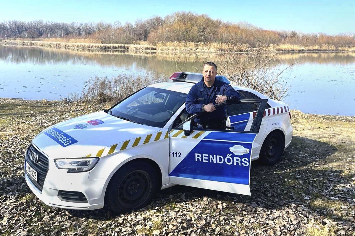 versíró, rendőr, Szemán László, vers, rendőrség, Tiszafüred, Tiszafüredi Rendőrkapitányság