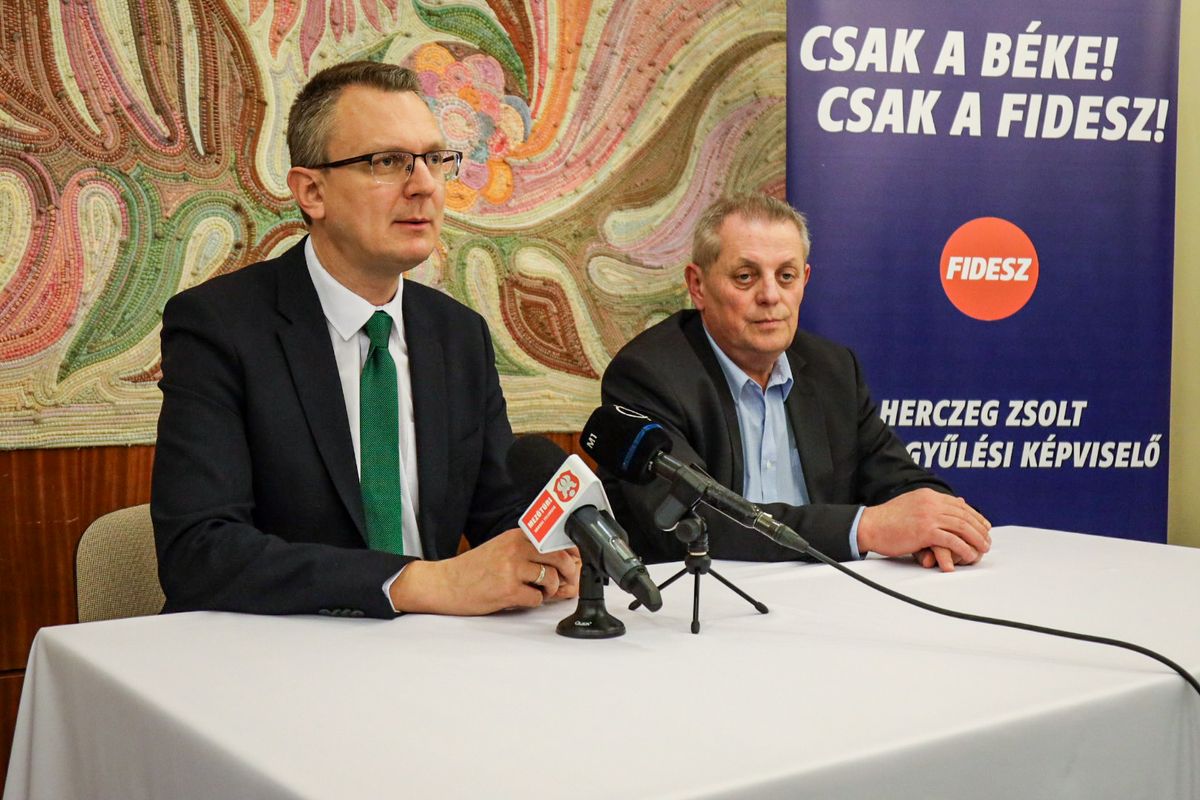 Ukrajna európai uniós csatlakozása, Mezőtúr, Rétvári Bence, Ukrajna, sajtótájékoztató, véleménynyilvánító szavazás, Belügyminisztérium