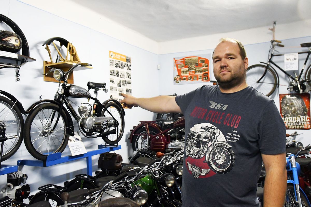 Tiszajenői motorgyűjtő