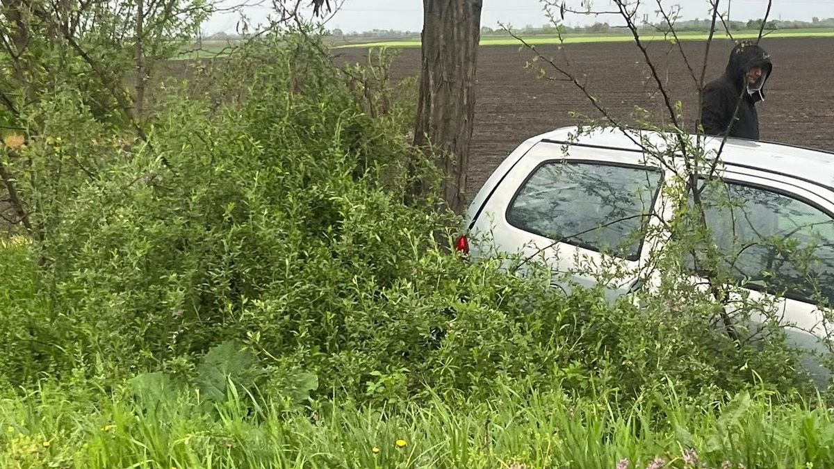 Baleset történt a 442-es úton, Martfű és Rákócziújfalu között.