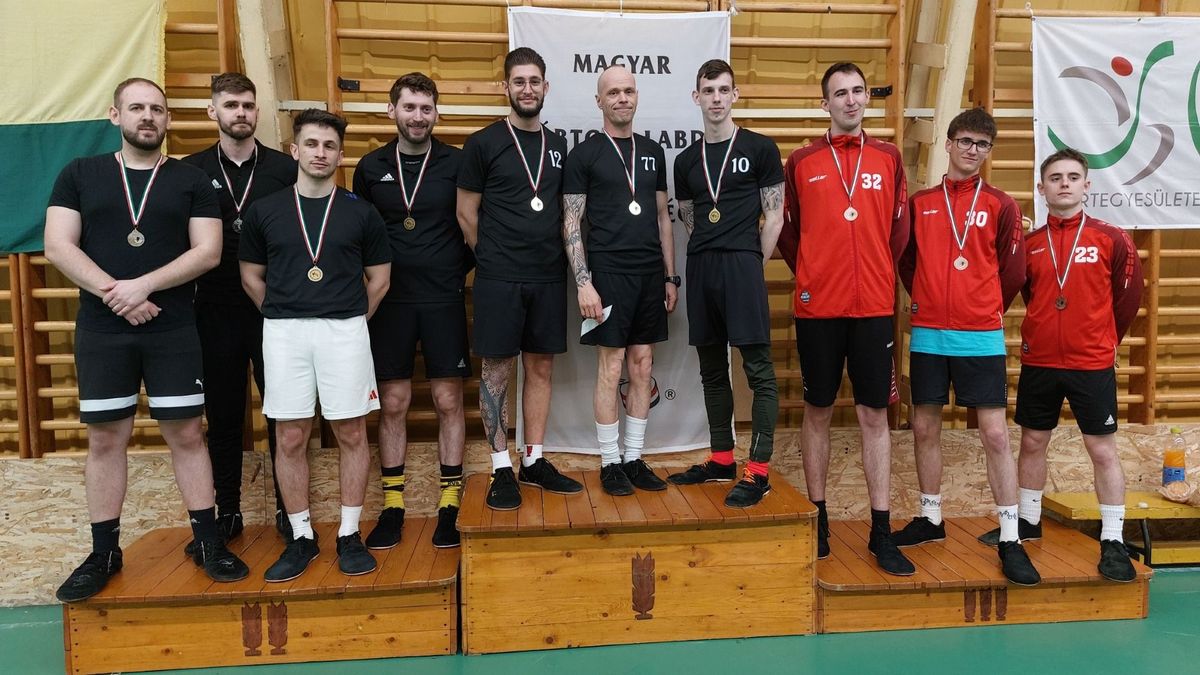 Martin Rab Hatalmas siker a lábtoll-labda csapatoknál Újszászon